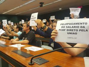 25102016_audiencia_bancada_df_comunicacaosinpol-300x225