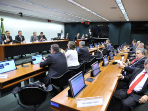 26102016_votacao_final_do_pl_8569_alex_ferreira_agencia_camara_03