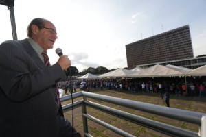 O deputado Wasny de Roure cobrou a distribuição transparente dos recursos do Fundo Constitucional