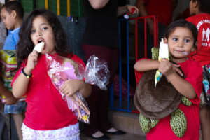 Entrega de brinquedos na Creche Tia Ilda - Paulo Cabral (246)