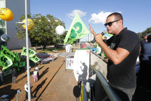 Manifestacao contra PLP 257 em frente ao Min. Fazenda - Paulo Cabral (18)