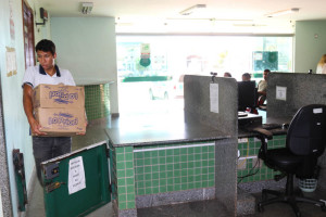 Sinpol entrega agua na 21ª DP - Paulo Cabral (11)