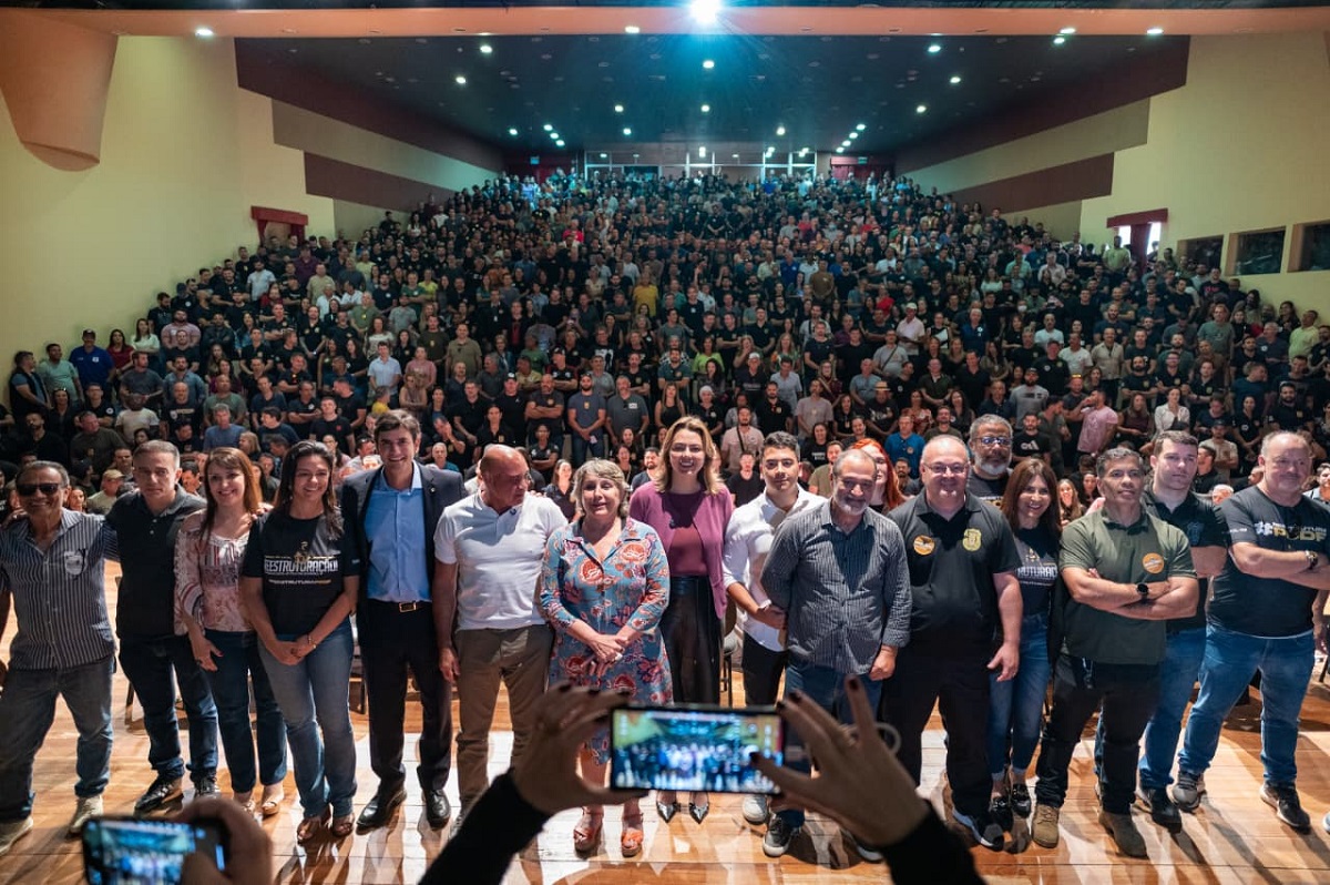 Categoria lotou o Teatro da Unip durante a assembleia | Foto: Matheus Veloso