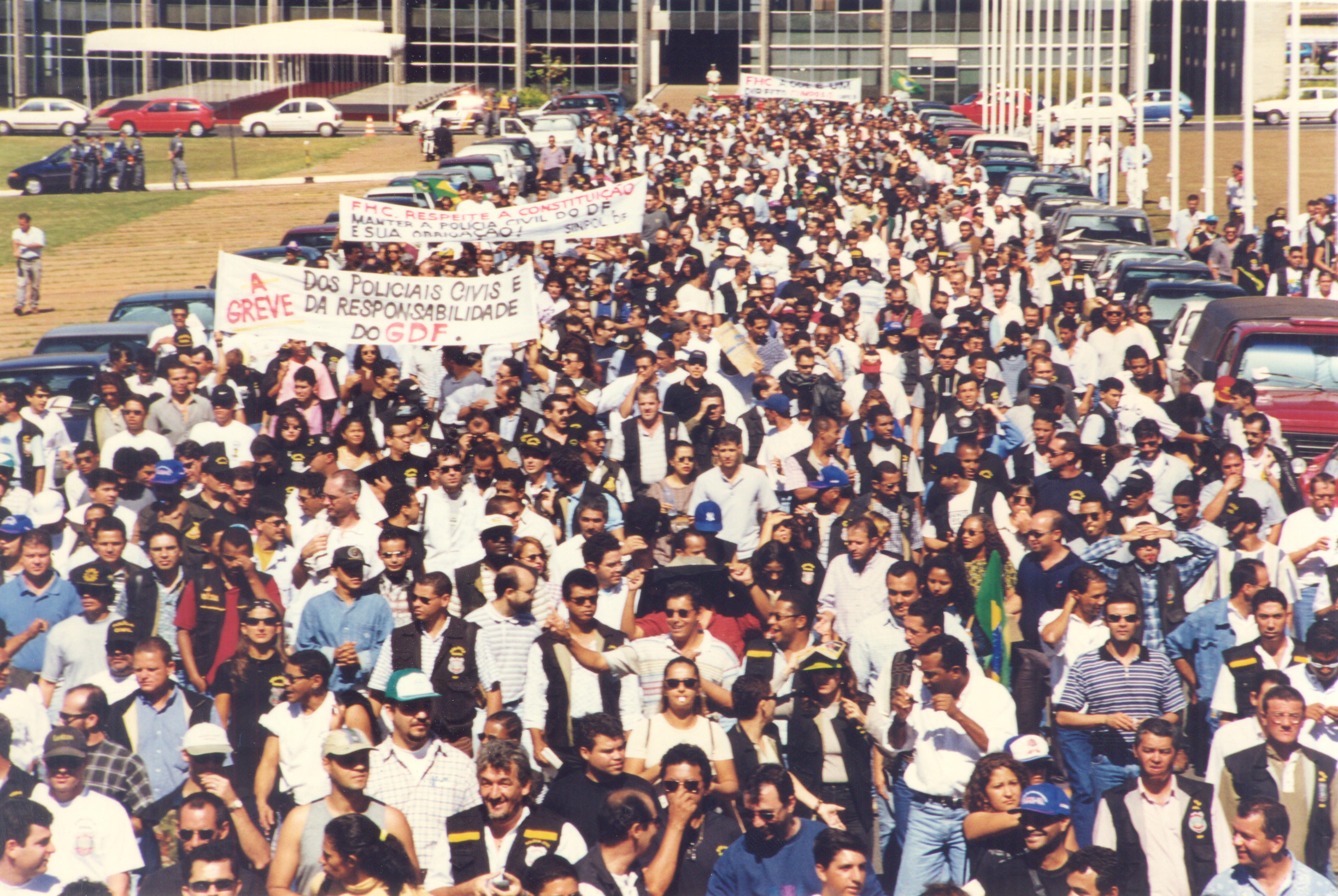 31 anos: Policial Civil em Foco conta história do Sinpol-DF