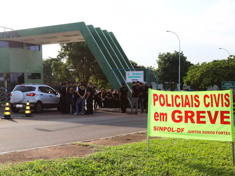 Sinpol-DF move representação na OIT contra decisão do STF