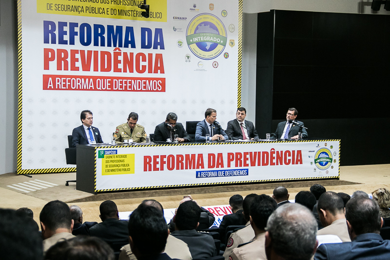 Sinpol-DF acompanha simpósio sobre Reforma da Previdência