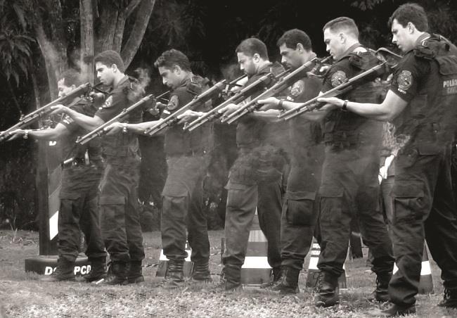 Sinpol-DF presta homenagem ao policial civil assassinado