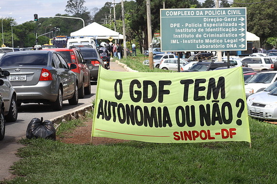 Mobilização em frente ao complexo da PCDF