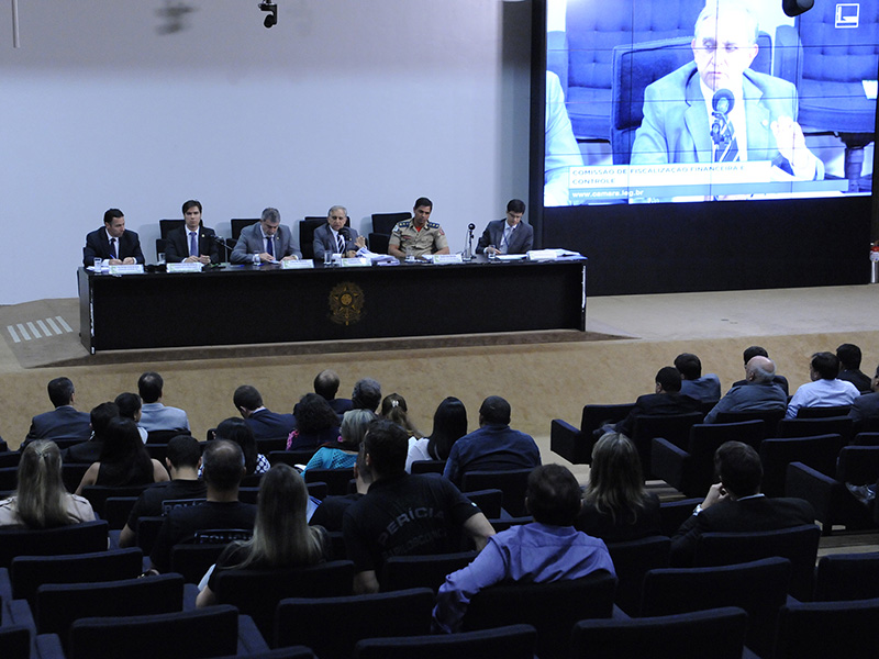 Câmara Federal discute irregularidades no uso do Fundo Constitucional pelo GDF