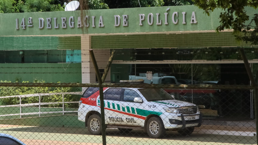 Filho tem problema de saúde e policial poderá trabalhar em DP mais próxima de casa