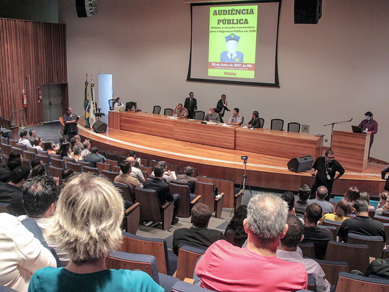 Em audiência, Sinpol-DF critica execução do Fundo Constitucional pelo GDF