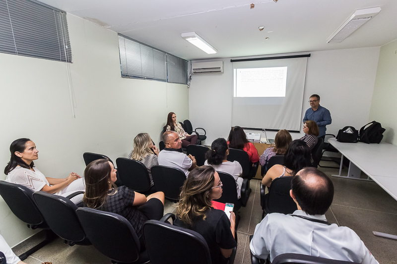 Sinpol-DF acompanha apresentação do serviço de capelania na Policlínica