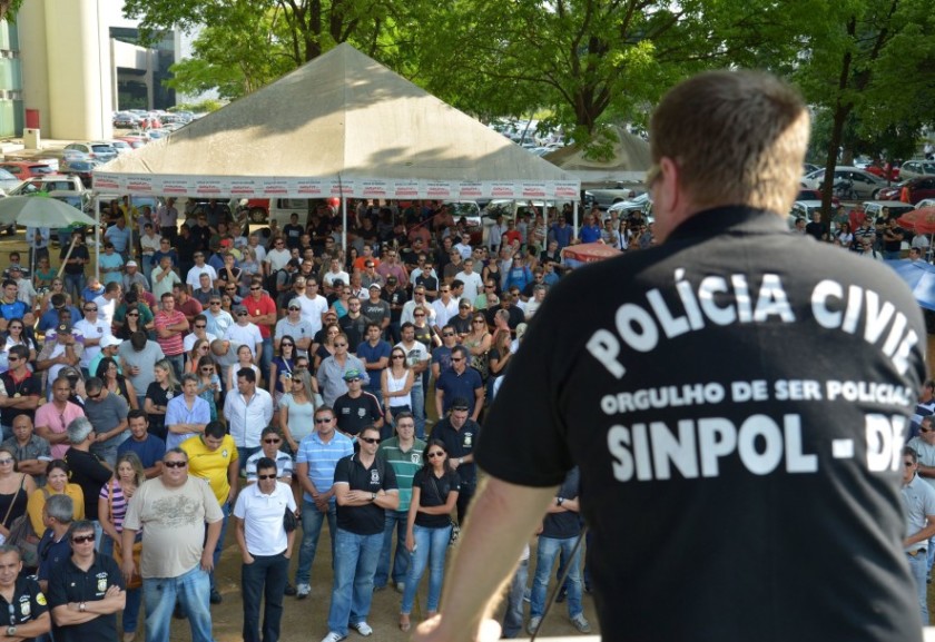 Maioria dos brasilienses apoia aumento para policiais civis do DF