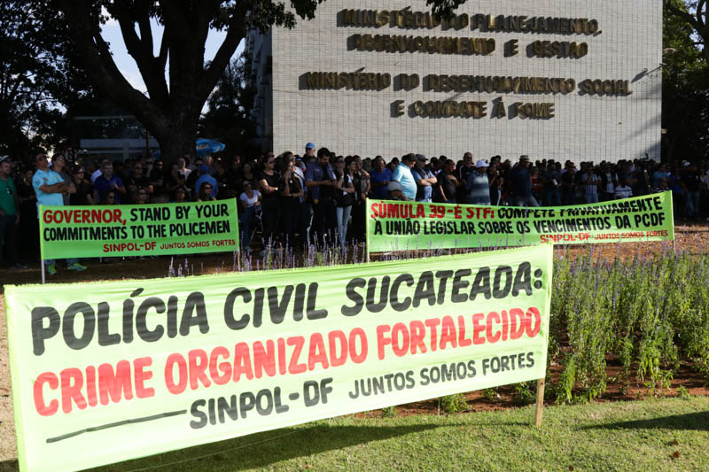 Isonomia é lei, dizem policiais civis do Distrito Federal