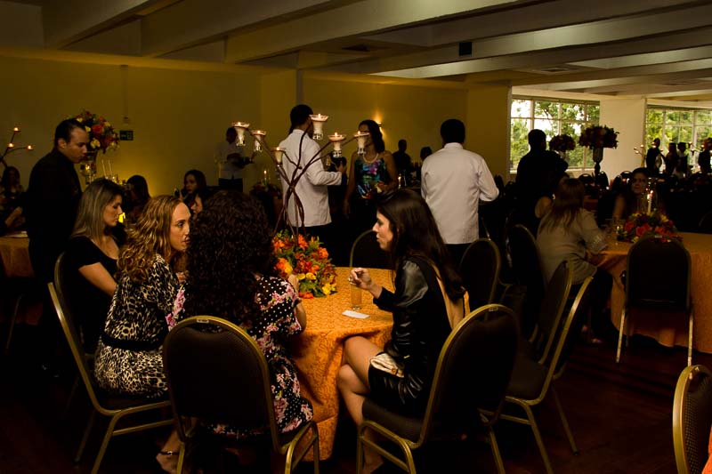 Mulheres policiais comemoram conquistas em festa promovida pelo Sinpol-DF