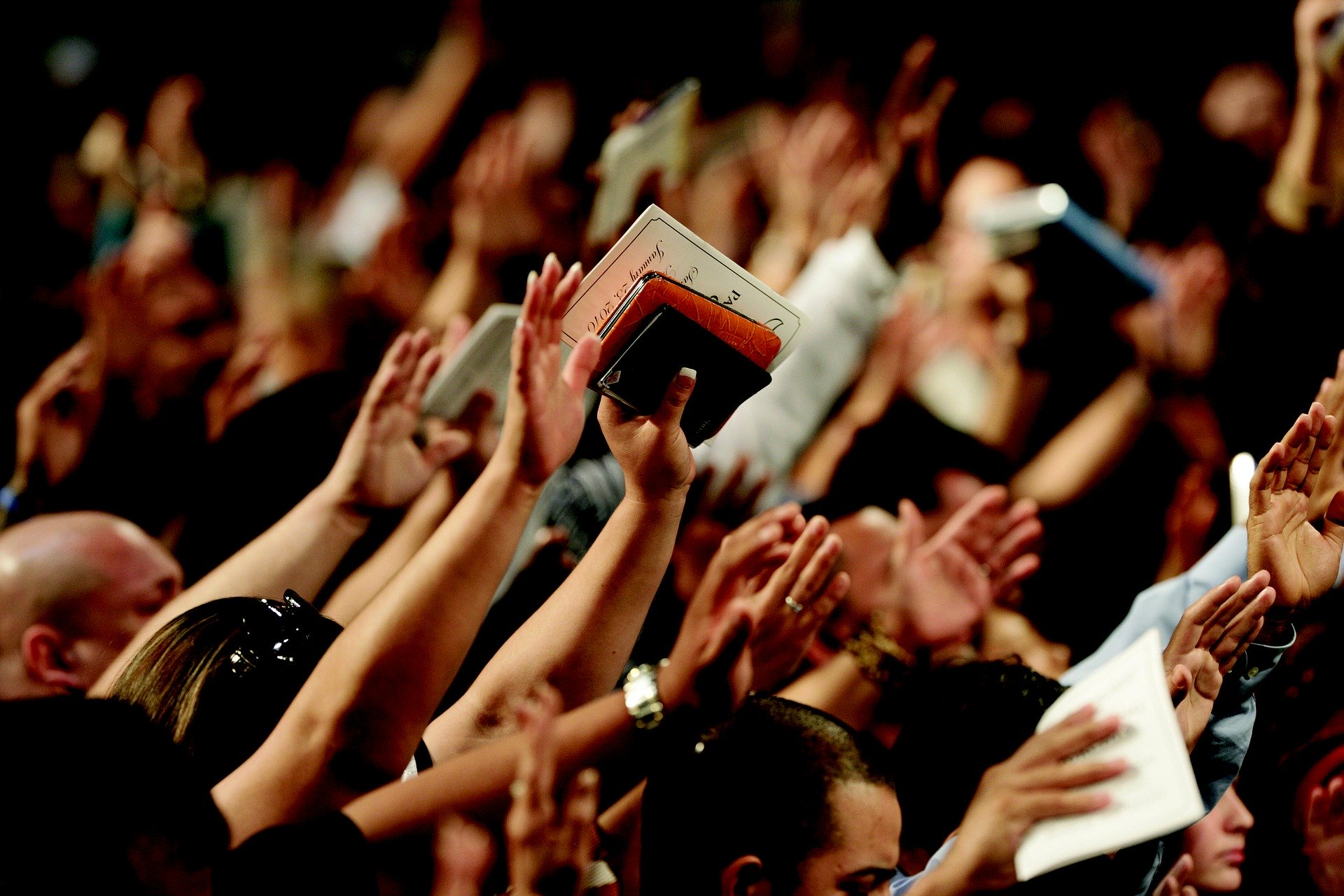 PCDF convida categoria para culto evangélico com o Pastor Paulo Cesar