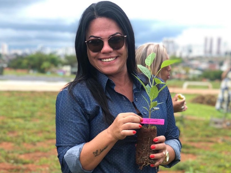 Diretora é homenageada na “Alameda das Mulheres”