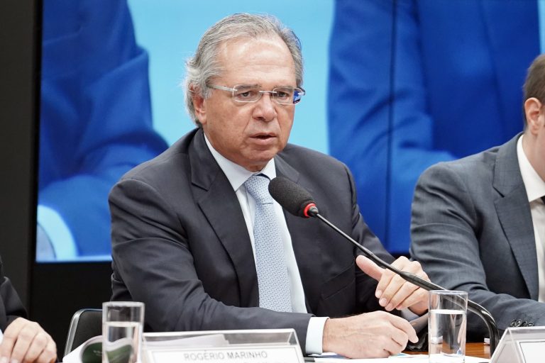 Paulo Guedes comparecerá em audiência pela Comissão de Segurança Pública prevista para terça, 21