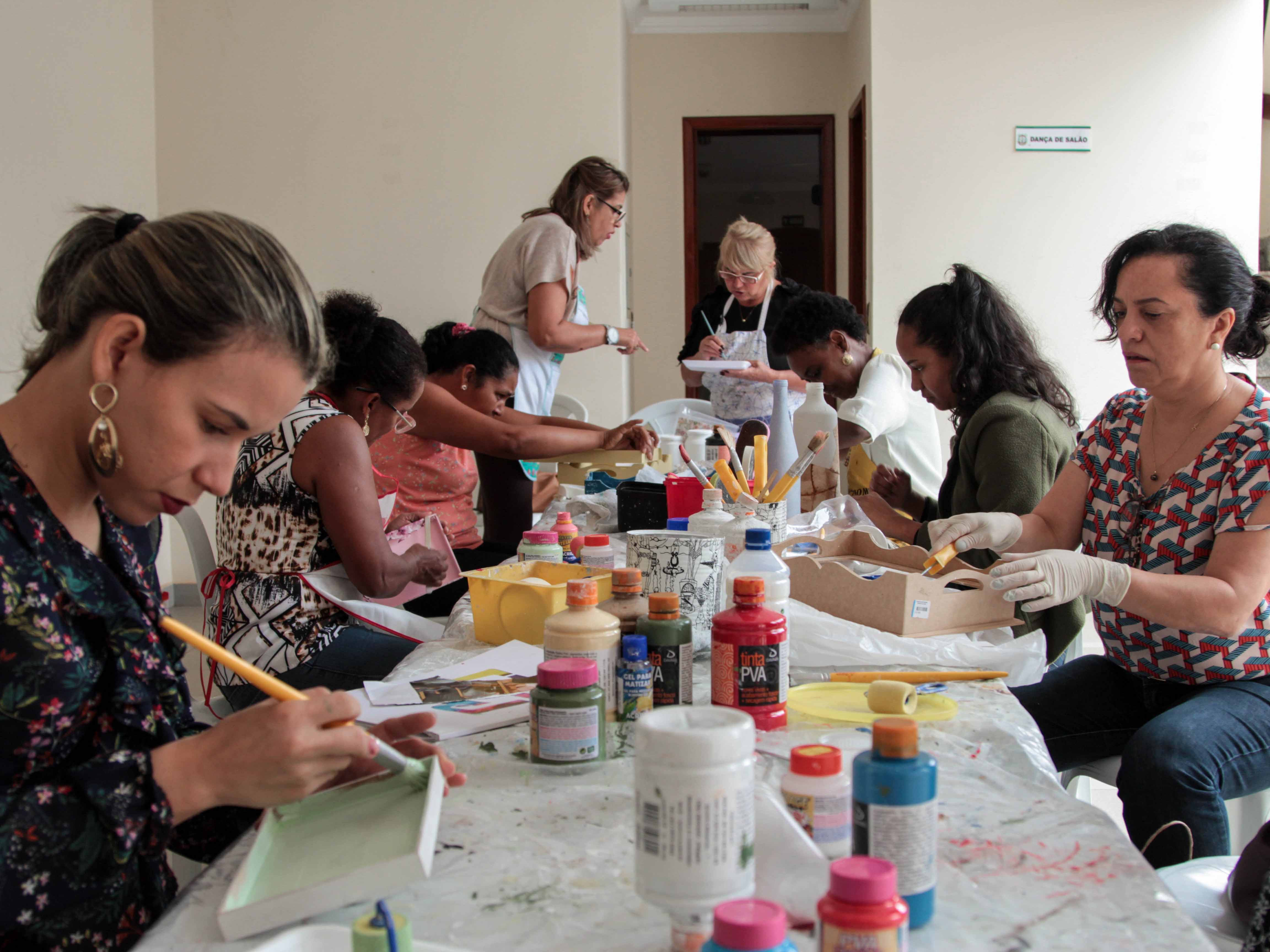 Curso de Artesanato do Sinpolzinho encerra mais um semestre de aulas