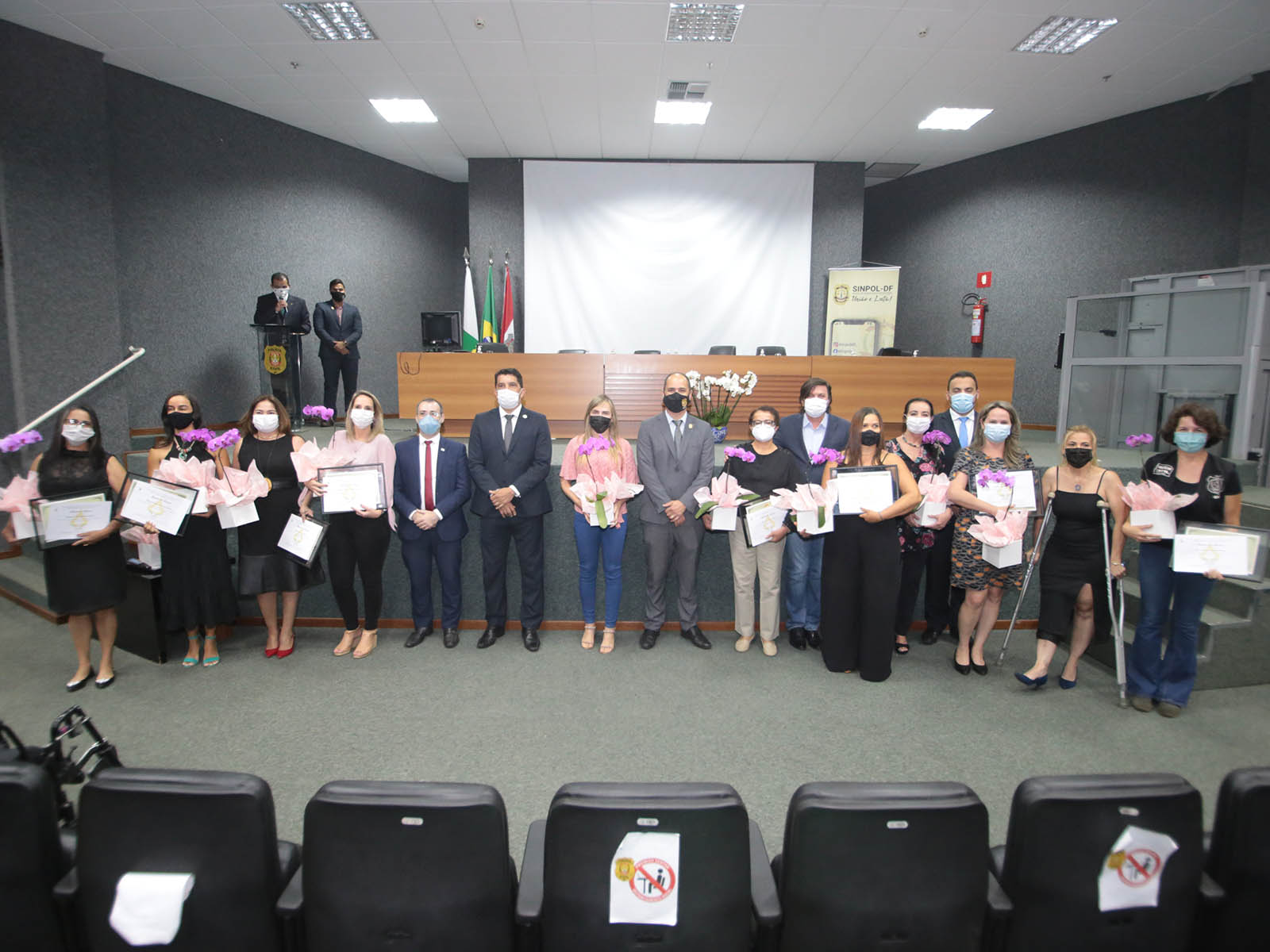 Dia da Mulher Policial no DF é celebrado com homenagens