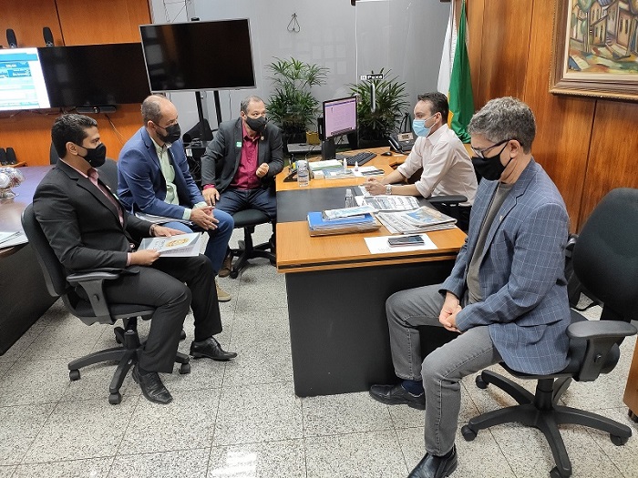 Diretoria solicita celeridade nas negociações em reunião no GDF