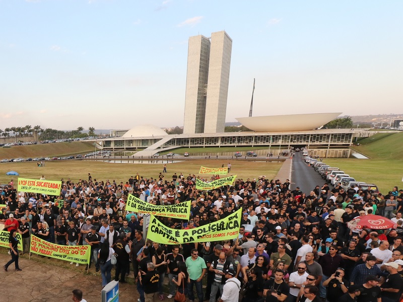 Diretoria e representantes decidem por AGE na quinta, 1º