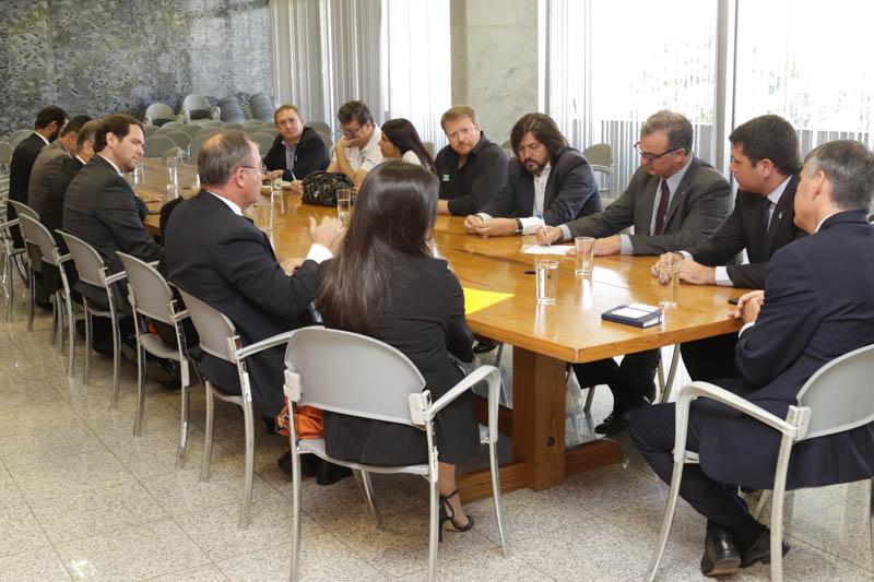 GDF recua e não apresenta proposta aos policiais civis