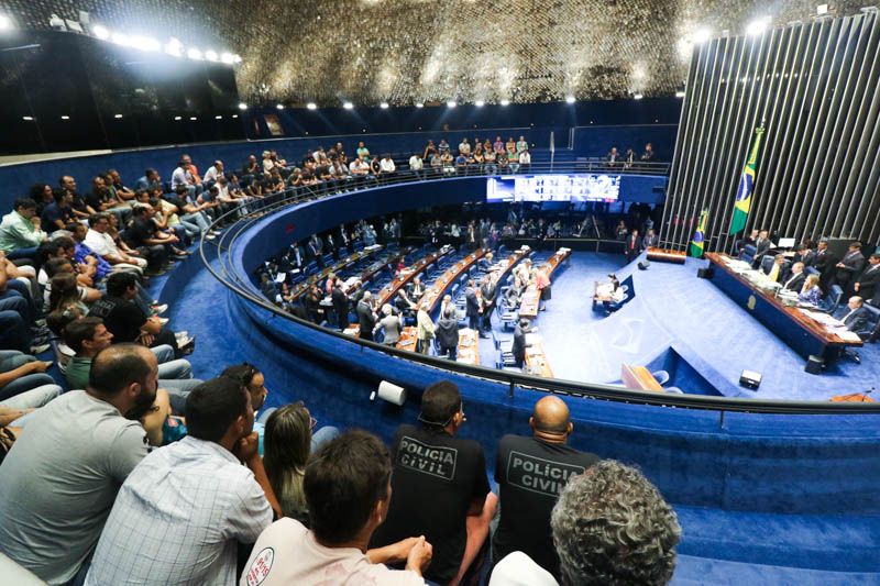 Senado Federal aprova por unanimidade o nível superior na carreira da PCDF