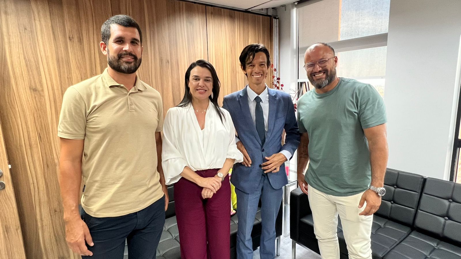 Sinpol-DF se reúne com secretária da Mulher do DF para discutir atendimento exclusivo a vítimas de violência doméstica